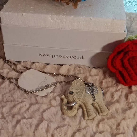 NWT "Aldo" elephant pin/pendant - Picture 2 of 5